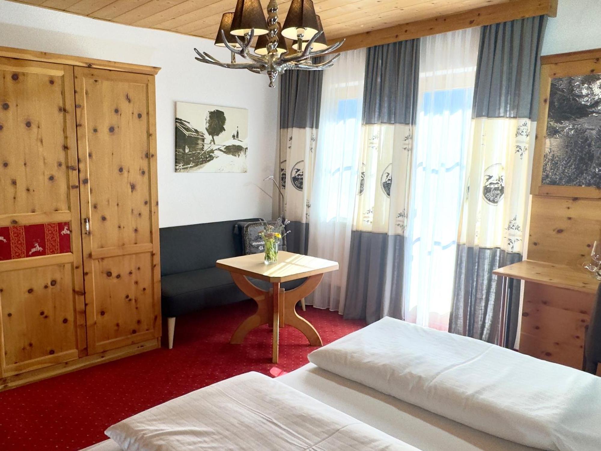 Landhaus Lechthaler Sankt Anton am Arlberg Esterno foto