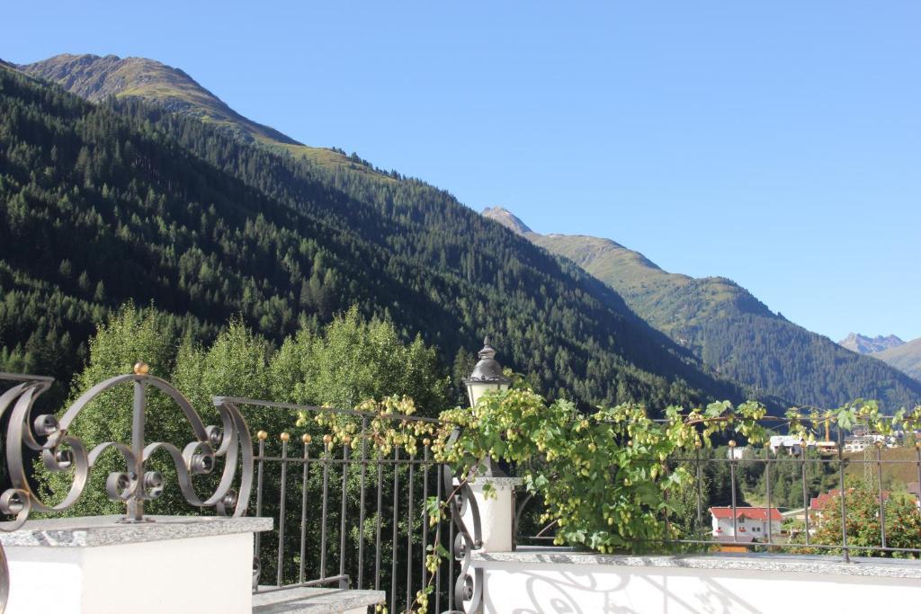 Landhaus Lechthaler Sankt Anton am Arlberg Camera foto